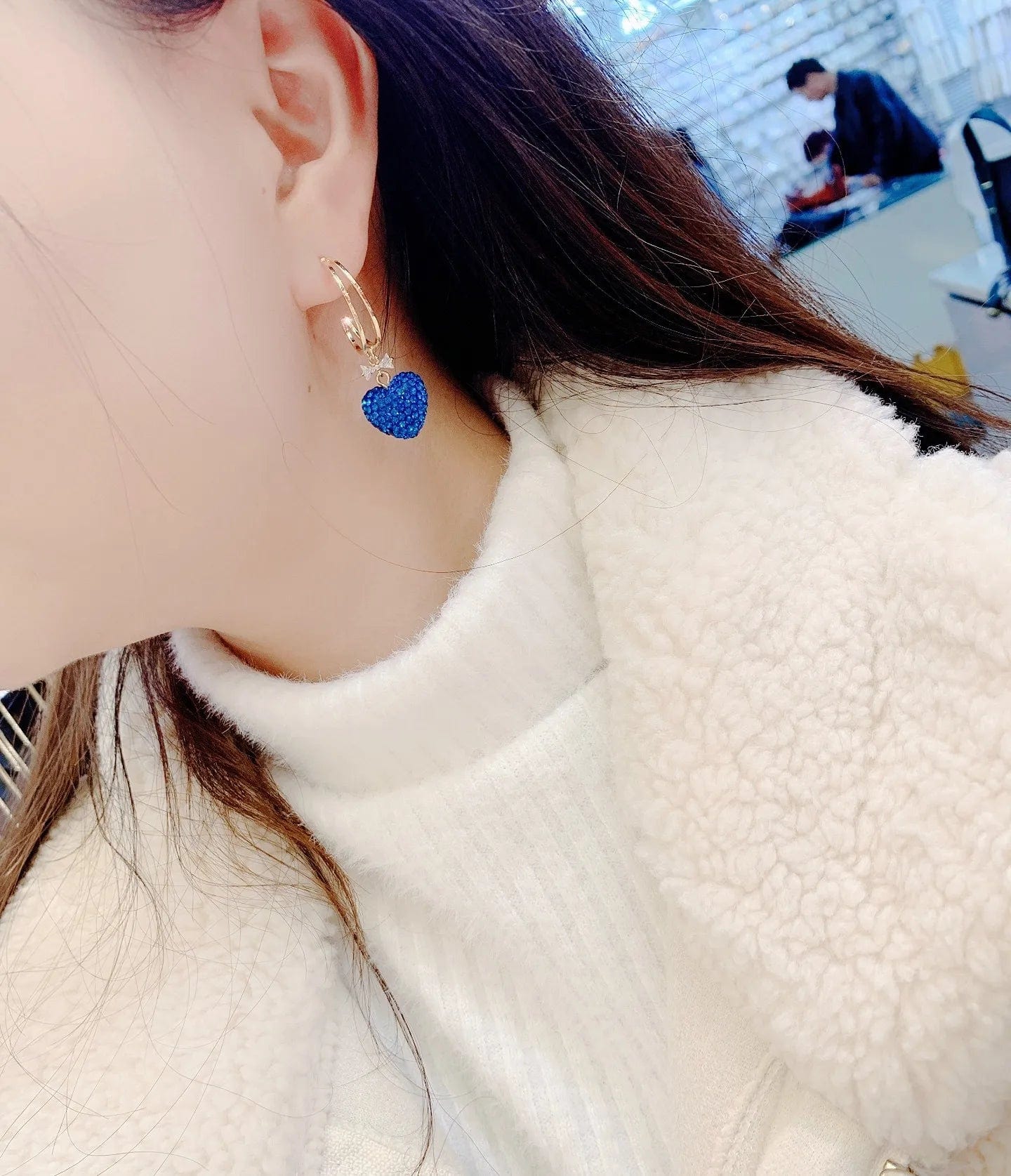 Eleganza Italiana 2022 blue Zircon Large Strawberry Exaggerated Sweet Fashion Simple Fruit Earrings For Women Jewelry Design Personalized Earrings Streetwear high fashion shein amazon temu target Walmart online