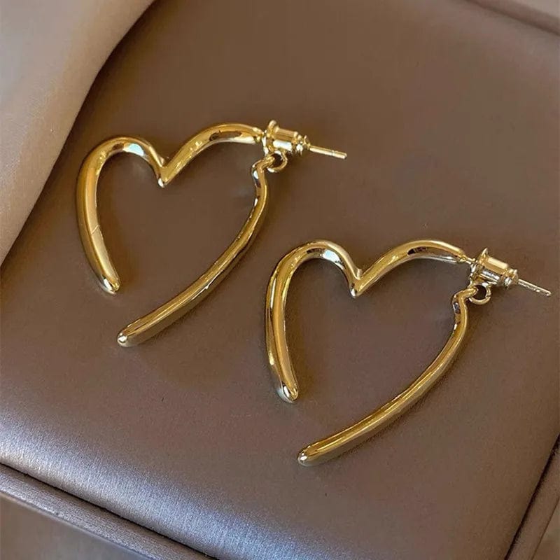 Eleganza Italiana 2023 Metal Love Earrings Goth Retro Aesthetic Exaggerated Metal Hollow Heart Drop  Earring For Punk girl Y2K Jewelry Accessories Streetwear high fashion shein amazon temu target Walmart online