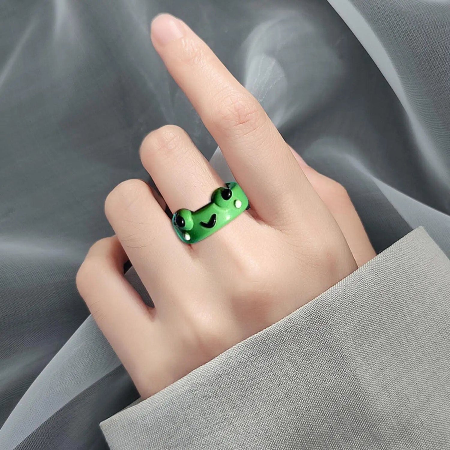 Eleganza Italiana Cute Smile Frog Rings For Kids Girls Funny Cartoon Animal Rings Aesthetic Jewelry Greative Friendship Party Travel Gifts Streetwear high fashion shein amazon temu target Walmart online