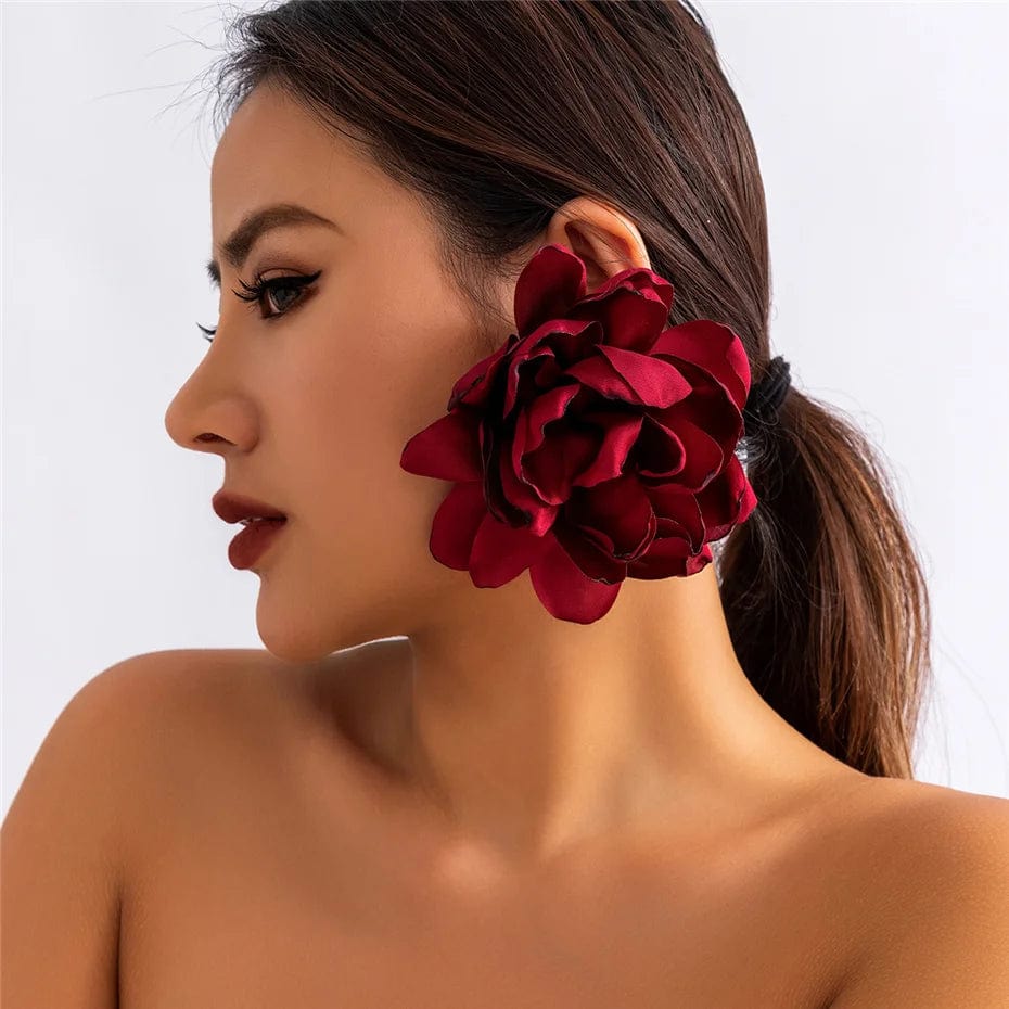 Eleganza Italiana Ingemark Exaggerated Large Fluffy Fabric Flower Stud Earrings for Women Elegant Petal Earring Trendy Y2K Jewelry Wed Accessories Streetwear high fashion shein amazon temu target Walmart online