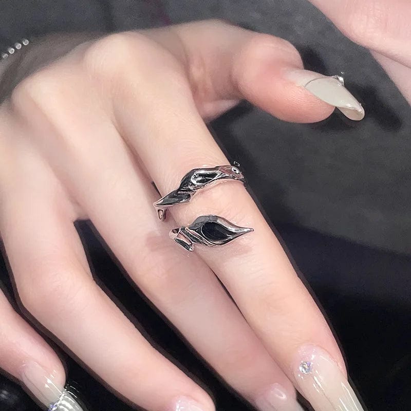 Eleganza Italiana Irregular Black Cross Star Animal Spider Aesthetic Rings For Women Y2K EMO Gothic Ring Grunge Halloween Rave Jewelry Accessories Streetwear high fashion shein amazon temu target Walmart online