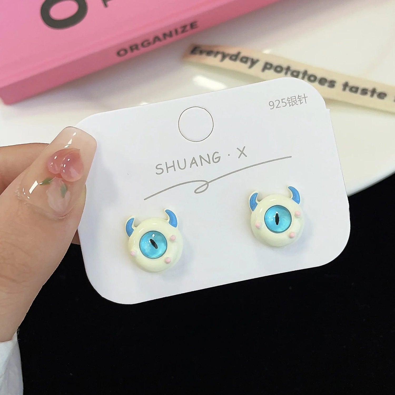 Eleganza Italiana Kiss Jewelry Cute Cartoon Monster Eyes Star Earrings Set for Women Goth Y2K Accessories Asymmetric Blue Opal Stud Earring Gift Streetwear high fashion shein amazon temu target Walmart online