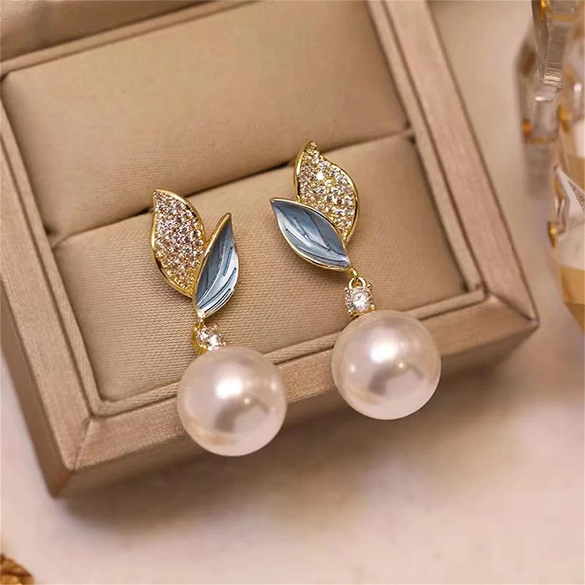 Eleganza Italiana New Fashion Crystal Leaf Tassel Drop Earrings For Women Exquisite Micro Inlaid Cubic Zircon Leaves Earring Wedding Jewelry Gifts Streetwear high fashion shein amazon temu target Walmart online