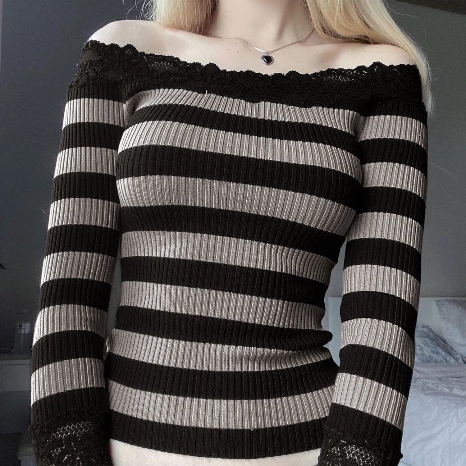 Eleganza Italiana Women Aesthetic Y2K Long Sleeve Shirt Striped Off-Shoulder Tops Casual Pullover for Fall Club Streetwear Fall Spring Clothes Streetwear high fashion shein amazon temu target Walmart online