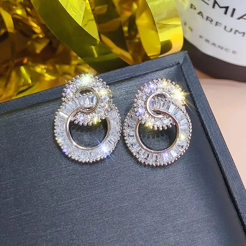 Peris Elegance Huitan Dazzling Crystal Zircon Shape 8 Women Stud Earring Fashion Jewelry Wedding Party Office Lady Versatile Earrings Hot Sale Streetwear high fashion shein amazon temu target Walmart online